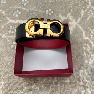 Ferragamo Medium Gancini Adjustable Reversible Black and Red Belt